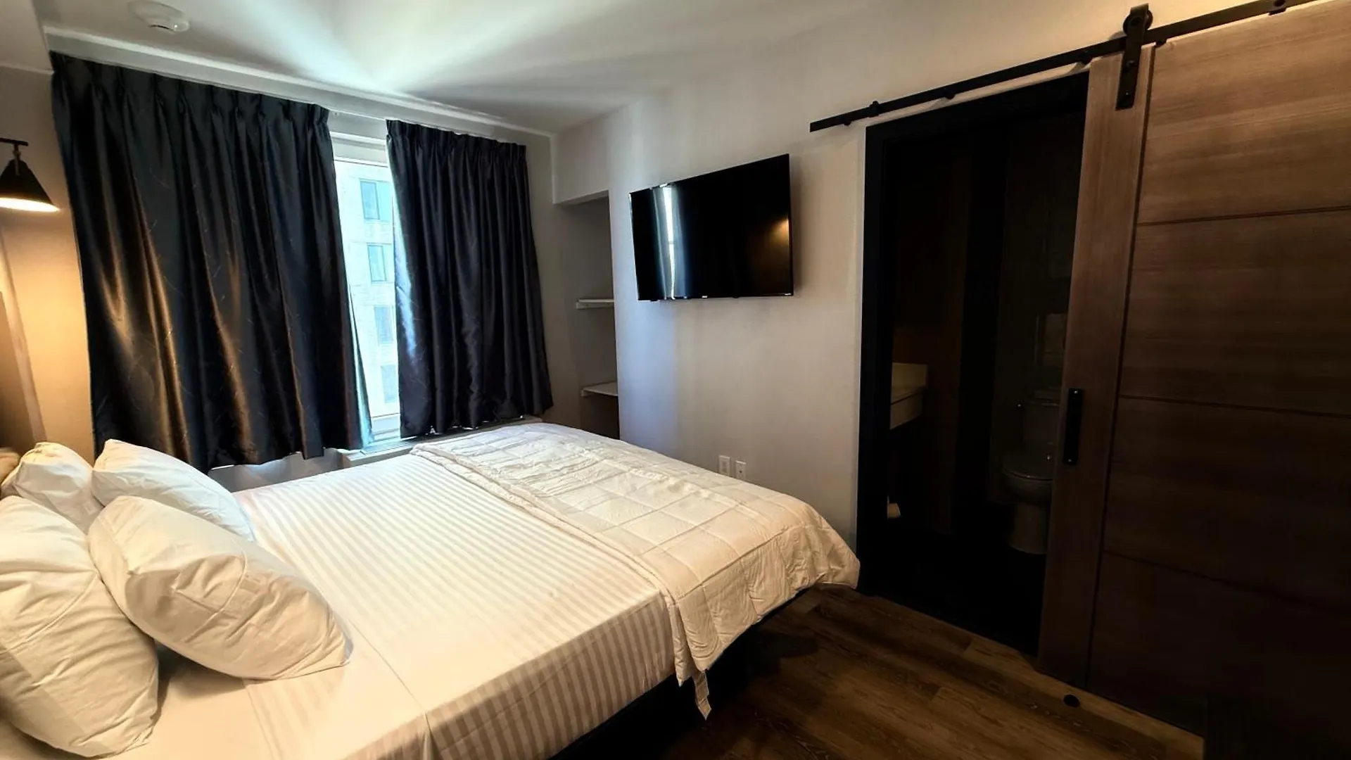 Bkway Hotel Brooklyn New York 3*,